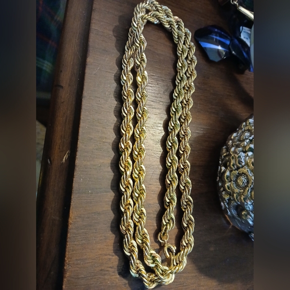 Vintage Thick Rope Chain Gold Rope Chain Stamped Avon 22" Total - Picture 4 of 14